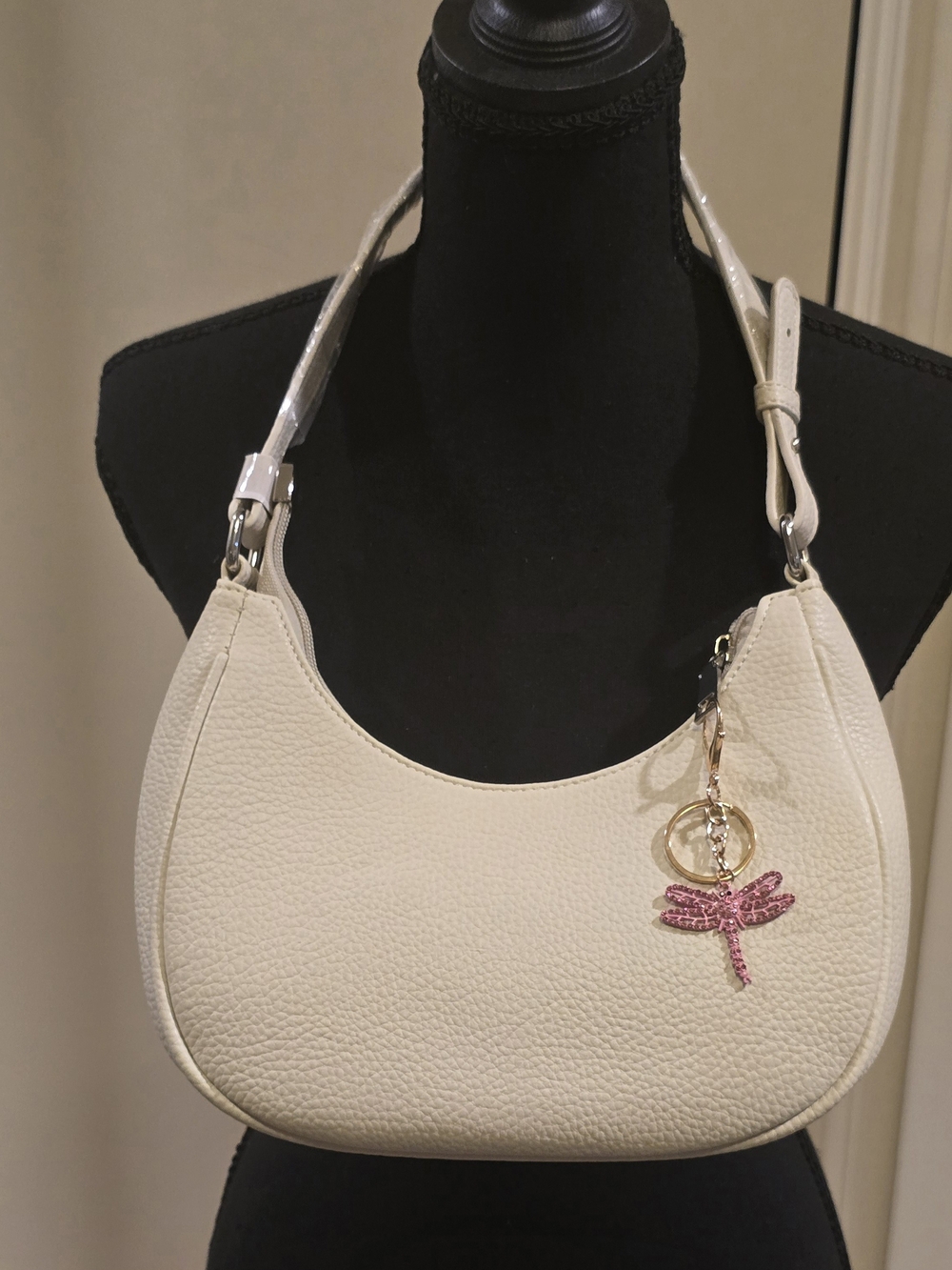 Cream Pebbled Leather Shoulder Bag with Pink Dragonfly Charm